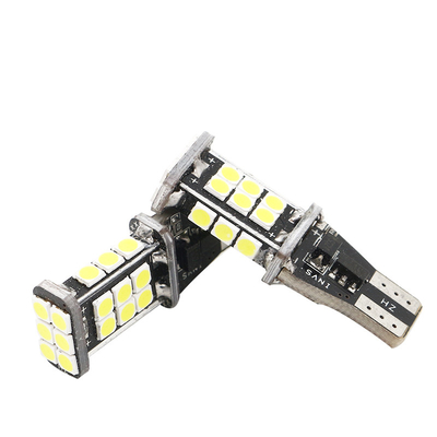 T15 3030 24SMD Canbus LED المصباح 12 فولت تسليط الضوء على عكس ضوء ركن السيارة